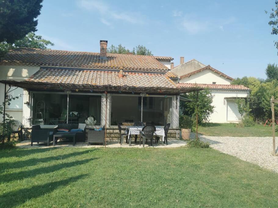 Maison Avec Piscine Dans Village Provencal. Courthézon Exteriér fotografie