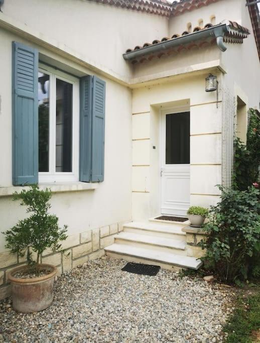 Maison Avec Piscine Dans Village Provencal. Courthézon Exteriér fotografie