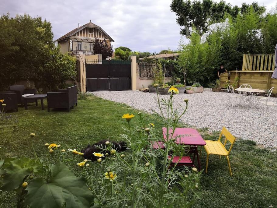 Maison Avec Piscine Dans Village Provencal. Courthézon Exteriér fotografie