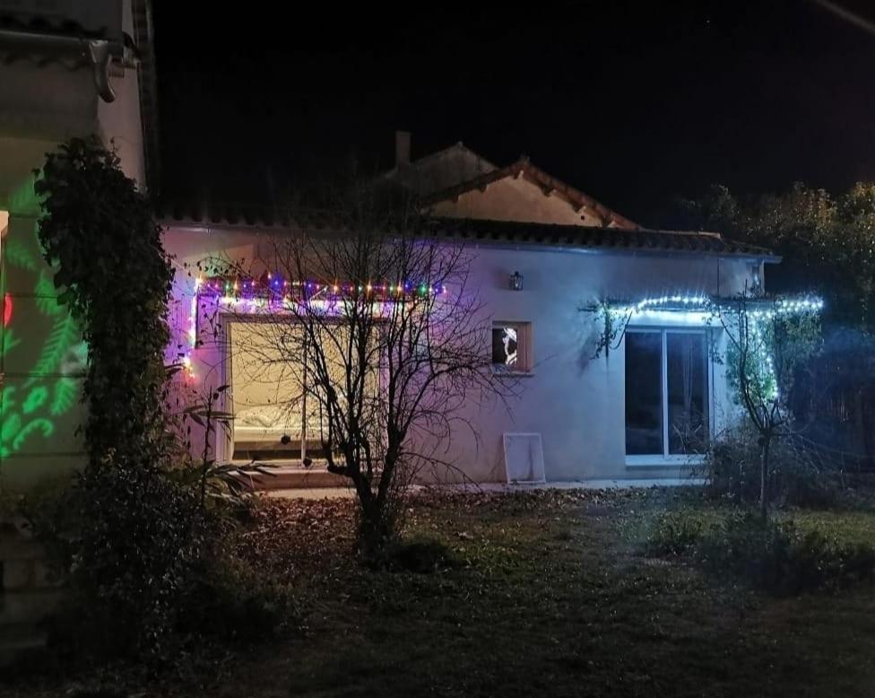 Maison Avec Piscine Dans Village Provencal. Courthézon Exteriér fotografie